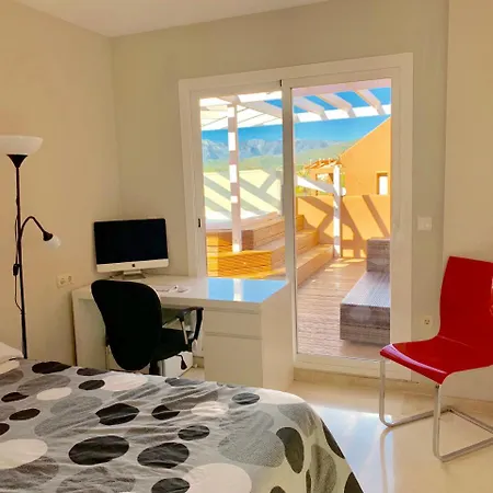 The Elviria Penthouse, Apartamento Marbella