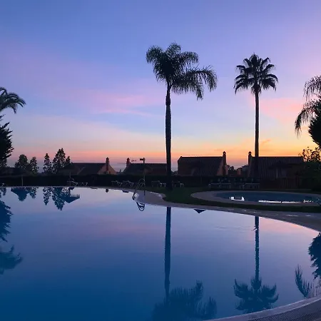 Appartement The Elviria Penthouse, *